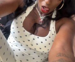 Philadelphia PA Female Escort — Incalls, Car Dates & Outcalls (Custom Session) - Image 2