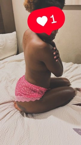 Raleigh-Durham Female Escort — Outcall & 2-Girl Rates - 1