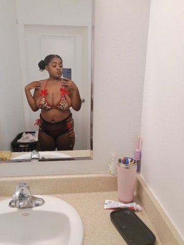 Discreet Female Escort — Deposition-Style Throat Service in Los Angeles, CA - 1