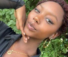 Indianapolis Outcall Female Escort — Short Hair Barbie - Image 5