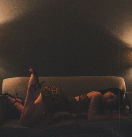 Winter  Female Escort in Chambersburg, PA — FaceTimes & Incall/Outcall - 1