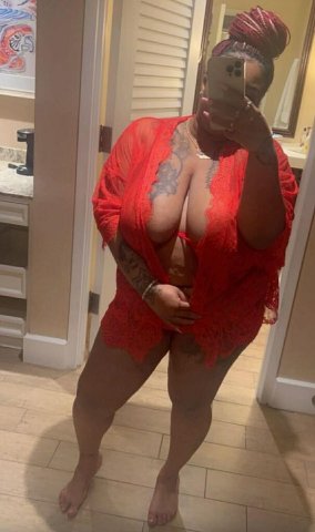 Monroe Weekend BBW Fetish Queen — Pegging Specials - 1
