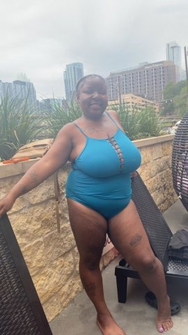 KANDI — Austin Female Escort (Incalls & Outcalls) - 1