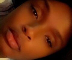Denton TX Female Escort — curvy build - Image 3