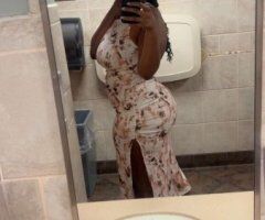 Denton TX Female Escort — curvy build - Image 4