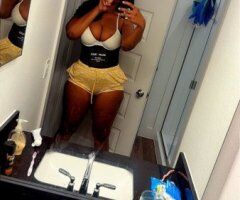 Denton TX Female Escort — curvy build - Image 7