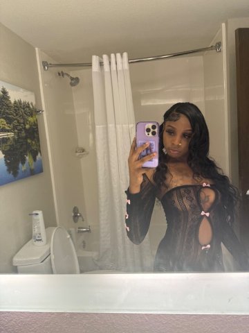 San Francisco Petites Female Escort — Outcall Specials Only - 1