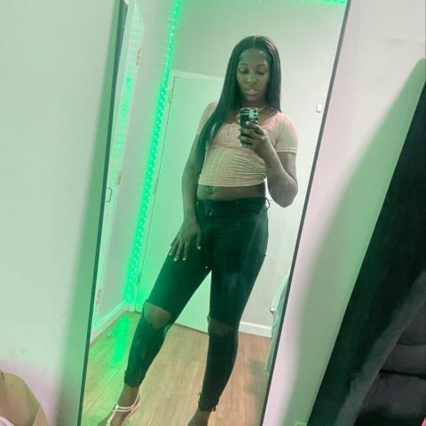 Bronx Female Escort — $100 Head Special - 1