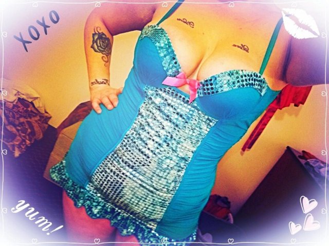 Kara — In-call Massage & Date-Style Services (Muncie, Indiana) - 1