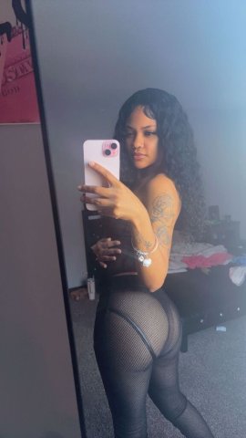Cincinnati Female Escort — Petites, soaking, and pleasure specialty - 1