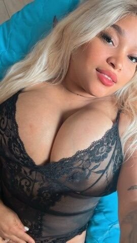 Hot Latina Female Escort on Sedgwick Ave — Real Photos & BJ/Tit-Job - 1