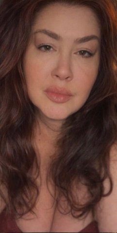 Mature Omaha Woman—Discreet Outcall Wed–Fri + In-Call Sat - 1