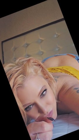 Ms. B. Haven – Blonde Pinup Blonde Companion (38) - 1
