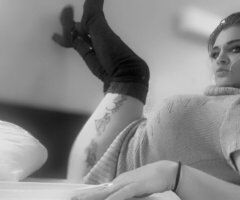 Ms. B. Haven – Blonde Pinup Blonde Companion (38) - Image 2
