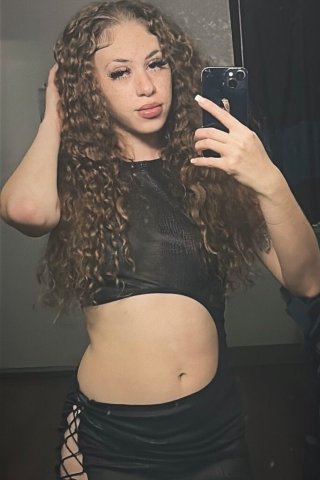 Honey — Phoenix Female Escort for CarPlay & FaceTime - 1