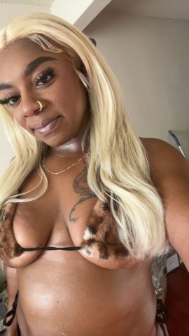 Fresno Area Female Escort — Outcalls & Car Dates - 1