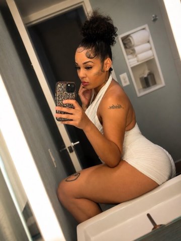 Jacksonville Female Escort — In-call & out-call - 1
