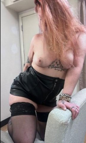 Wheeling Party-Friendly Outcalls for Mature Gentlemen Only - 1