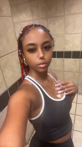 Chambana Female Escort — 4'11” 120 lbs “real fun size” - 1