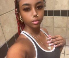 Chambana escorts - Chambana Female Escort — 4'11” 120 lbs “real fun size”