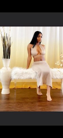 Now Booking in Northern Virginia — Mazzi Female Escort - 1