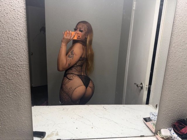Intense Sexy Facetime Shows (Lightskin) — Houston - 1