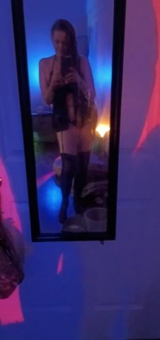 Emily’s back for a drama-free incall — fetish friendly - 1