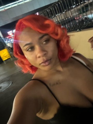 Las Vegas Female Escort — $100 special, incalls & outcalls (full service) - 1