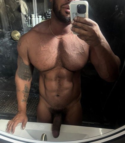 Passionate guy who knows exactly how to meet your needs - 1