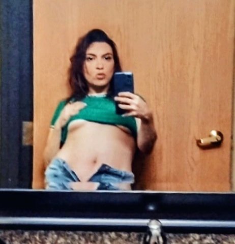 Chicago Female Escort — Cinnamon Bunnns & Cream Pie Outcalls/Incalls - 1