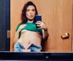 Chicago escorts - Chicago Female Escort — Cinnamon Bunnns & Cream Pie Outcalls/Incalls