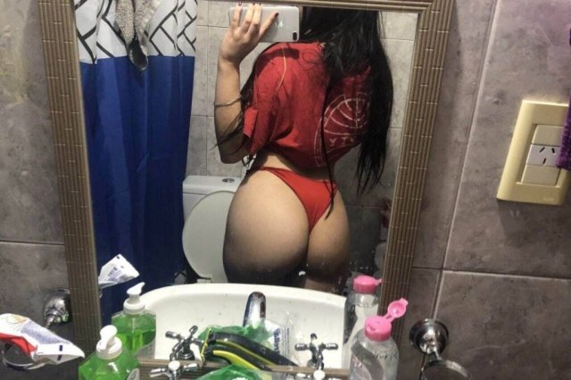 Odessa, Texas Female Escort — Flower-style massage - 1