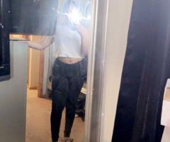 Queens escorts - Queens Female Escort — 19-Year-Old Latina Lightskin
