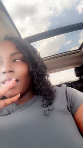 Dubuque Female Escort — specialty oral focus - 1