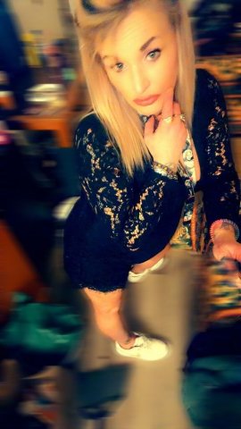 Tacoma Female Escort — trade-for-car ASAP plus tease, temptation, and 1-hour - 1