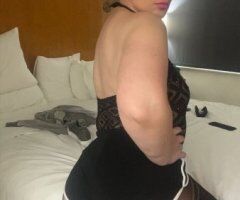 Phoenix escorts - Phoenix Female Escort — English Following Escort Style
