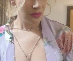 Phoenix Female Escort — English Following Escort Style - Image 6