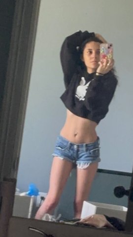 Fun date companion — petite small Latina escort (Mcallen) - 1