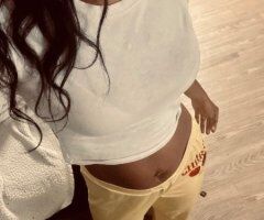 Cincinnati escorts - Cincinnati Incall Female Escort (Slim, 5'2, 110) — No Games