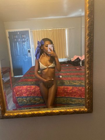 Incall Female Escort in West Oakland, CA — Greek Lady Offering Complete Services - 1