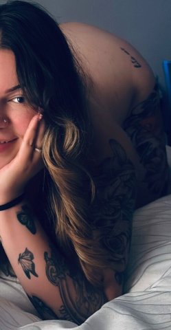Long Beach Female Escort — deep throat, incall meetups or video call - 1