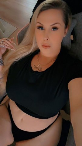 Portland OR Female Escort — cum play & explicit fantasy sessions - 1