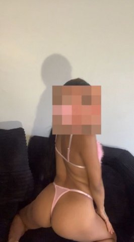 Petite escort for outcalls in Long Beach — text for appointment - 1