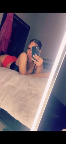 Kansas City, MO New Escort — Outcalls & Trucker Friendly - 1