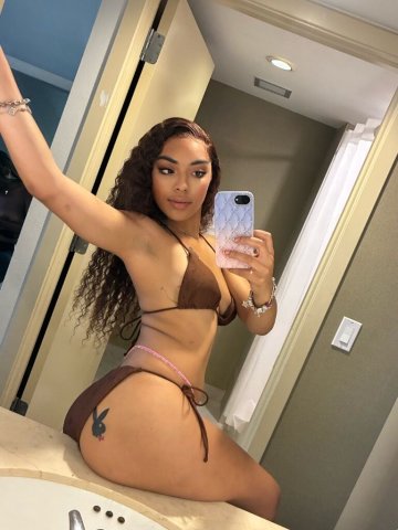 Philadelphia Female Escort — Incalls Only, Massages & Exclusive Shows - 1