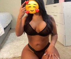 Raleigh-durham escorts - Latina hermosa y complaciente () — Fotos reales y caseras