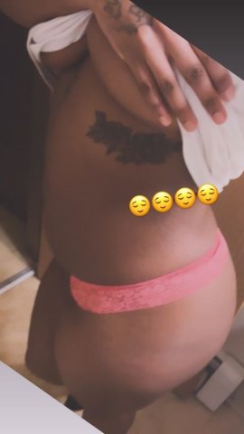 Milwaukee Incall Female Escort — Clean, curvy vibe, no bare - 1