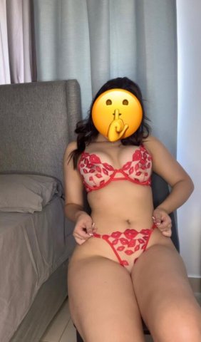 Incall Rich Latina Escort in Cincinnati — Kissing, 69 & extras - 1