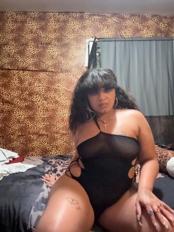 Lansing, Michigan Female Escort — $400 hr - 1
