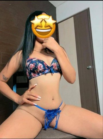 Seattle Incall Female Escort — GFE, BJ, Oral, Sex & Massage - 1